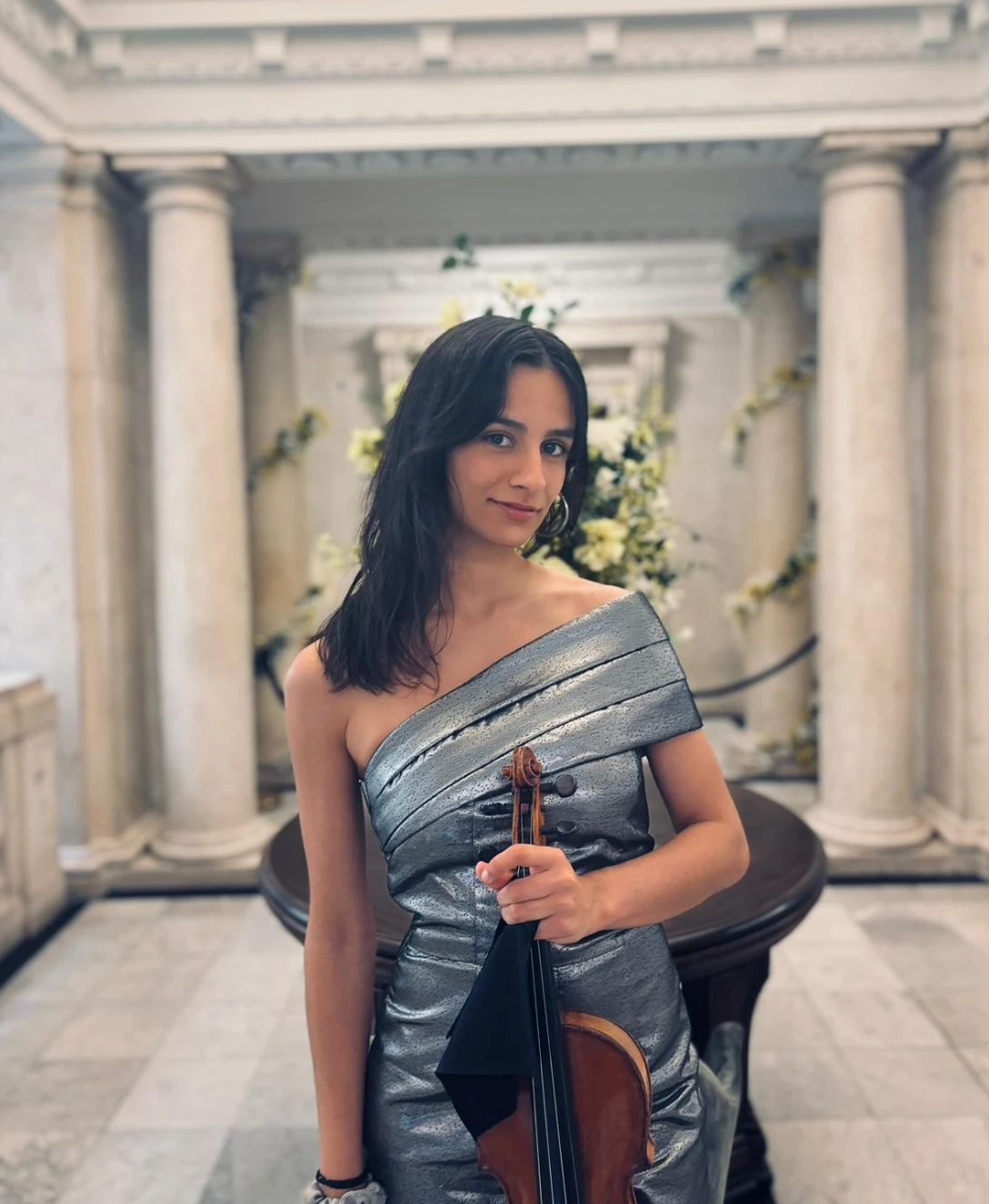 bollywood violinist hire