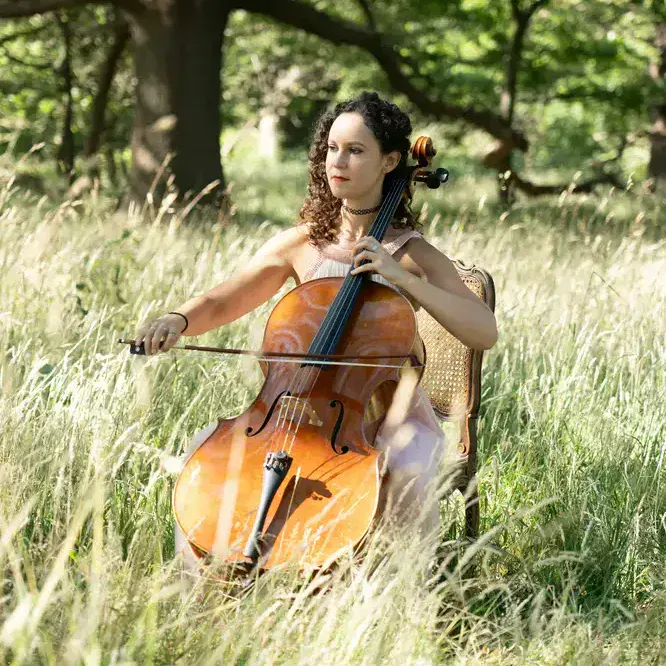 hire a cellist for your wedding